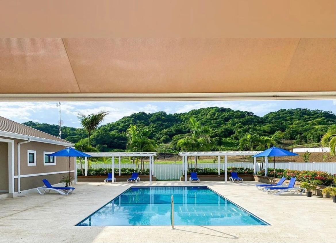 Natty'S Cozy Beach House In Hanover Jamaica Lucea Exterior foto