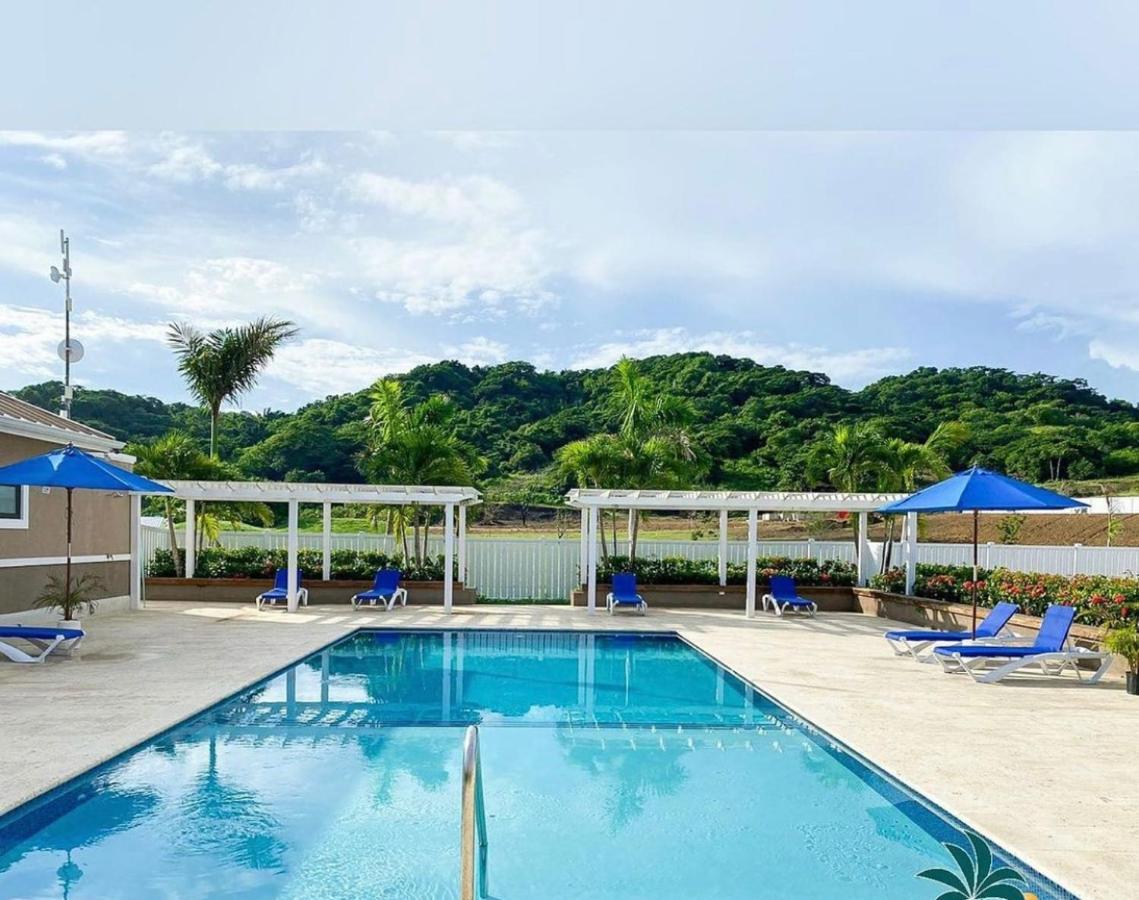 Natty'S Cozy Beach House In Hanover Jamaica Lucea Exterior foto